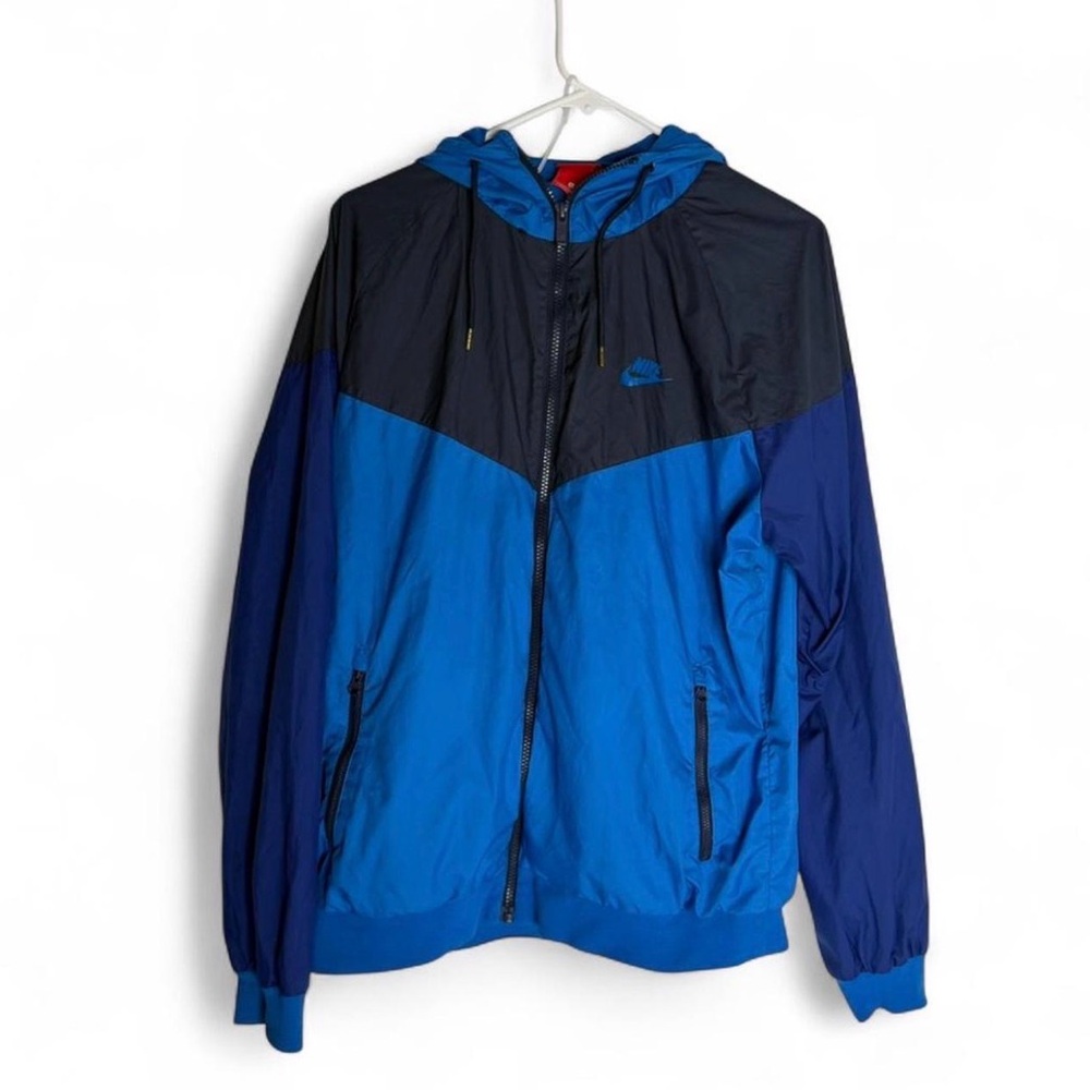 Nike Men's Blue & Navy Colorblock Hooded Windbreaker Jacket